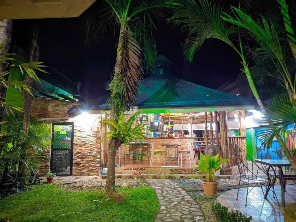 Bamboo Garden Boutique Hotel Tacloban Exterior foto